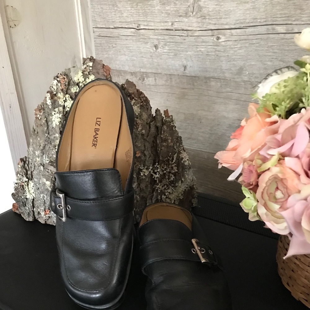 Liz Baker Genuine Black Leather Upper Flats